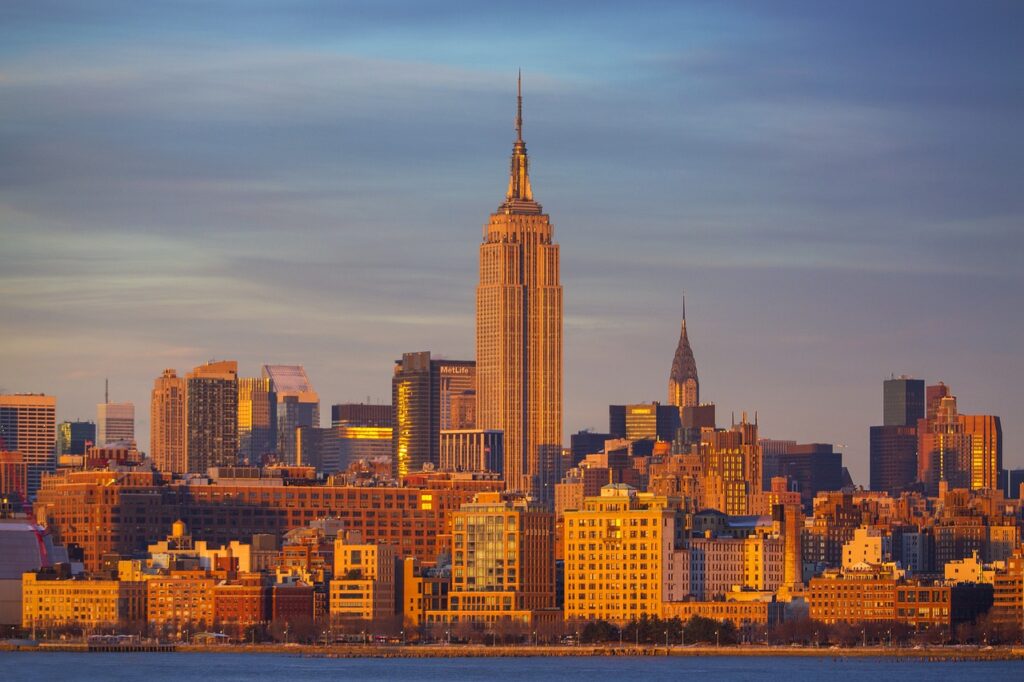 short hairstyles for thin hair over 60 with glasses